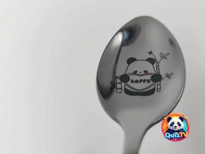 Rozsdamentes acél pandás kanál gravírozott panda mintával